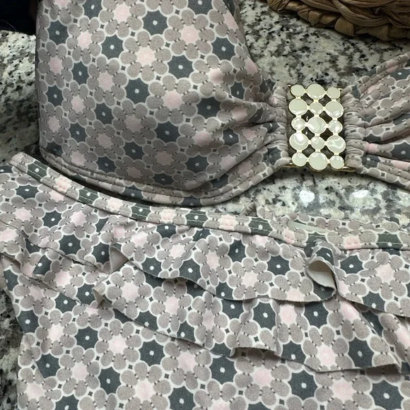 Stunning Floral Pink Bandeau Bikini Set🌸 - Picture 15 of 15